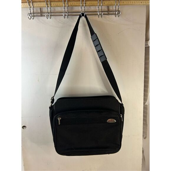 Samsonite black small carry 15x12x4" attached to rolling bag - Picture 2 of 9